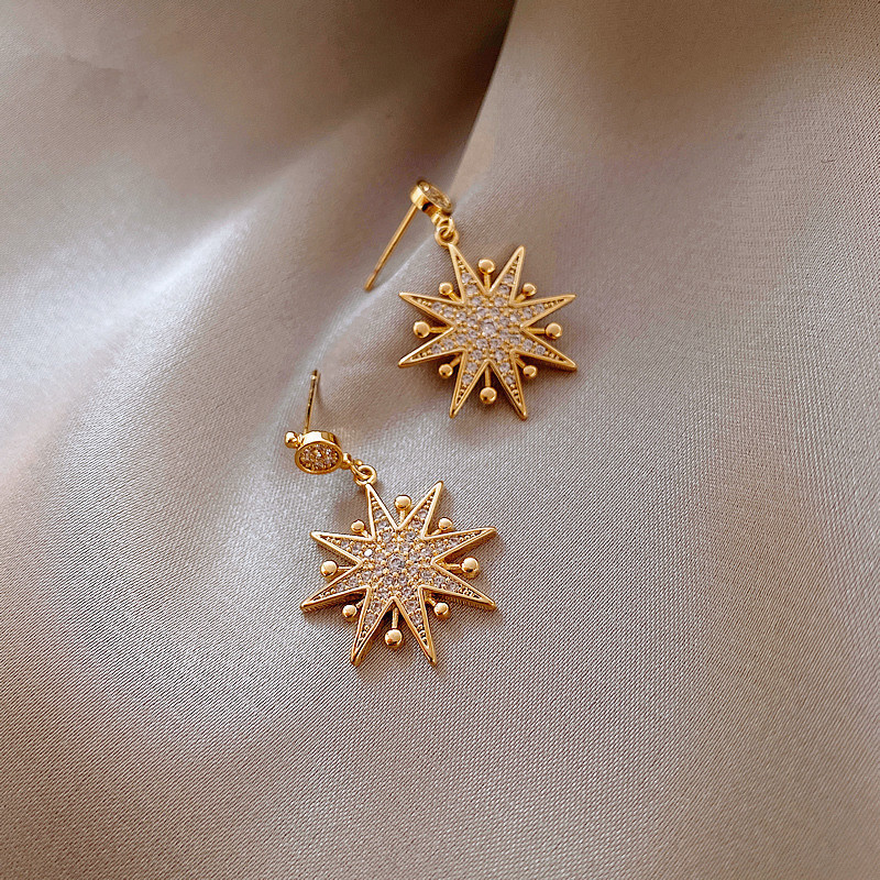 925 Silver Needle Alloy Fashion New Eight-pointed Star Earrings Ear Jewelry For Women display picture 1