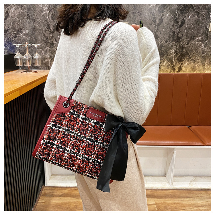 New Trendy Korean  Wild Messenger  Fashion One-shoulder Small Square Bag display picture 19