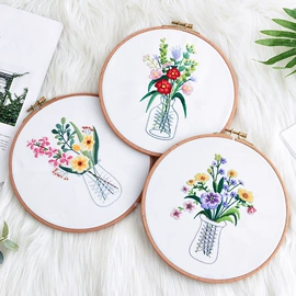 布艺绣品;木质工艺品;线类