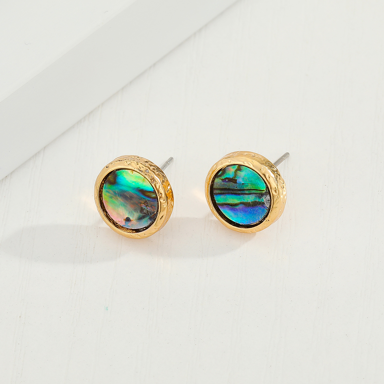 Korea Fashion Round Abalone Ring Shell Resin Earrings For Women Wholesale display picture 2