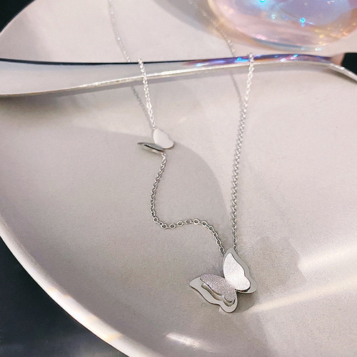 Titanium steel colorfast butterfly necklace short women's choker bone chain cold wind Instagram trendy stylish influencer minimalist jewelry