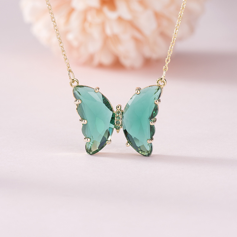 Fashion Simple Geometric Translucent Crystal Glass Butterfly Necklace display picture 5