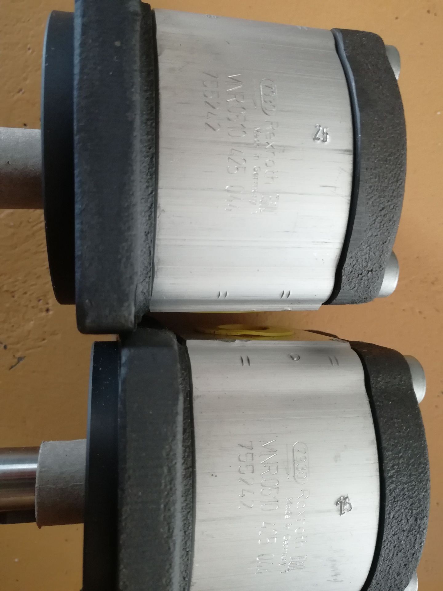 AZPW21022RQRXXMBS0593力士乐齿轮泵现货供应