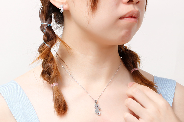 Stall Goods Live Supply Stainless Steel Cute Pet Kitty Necklace Female Fashion Creative Cat Ornament