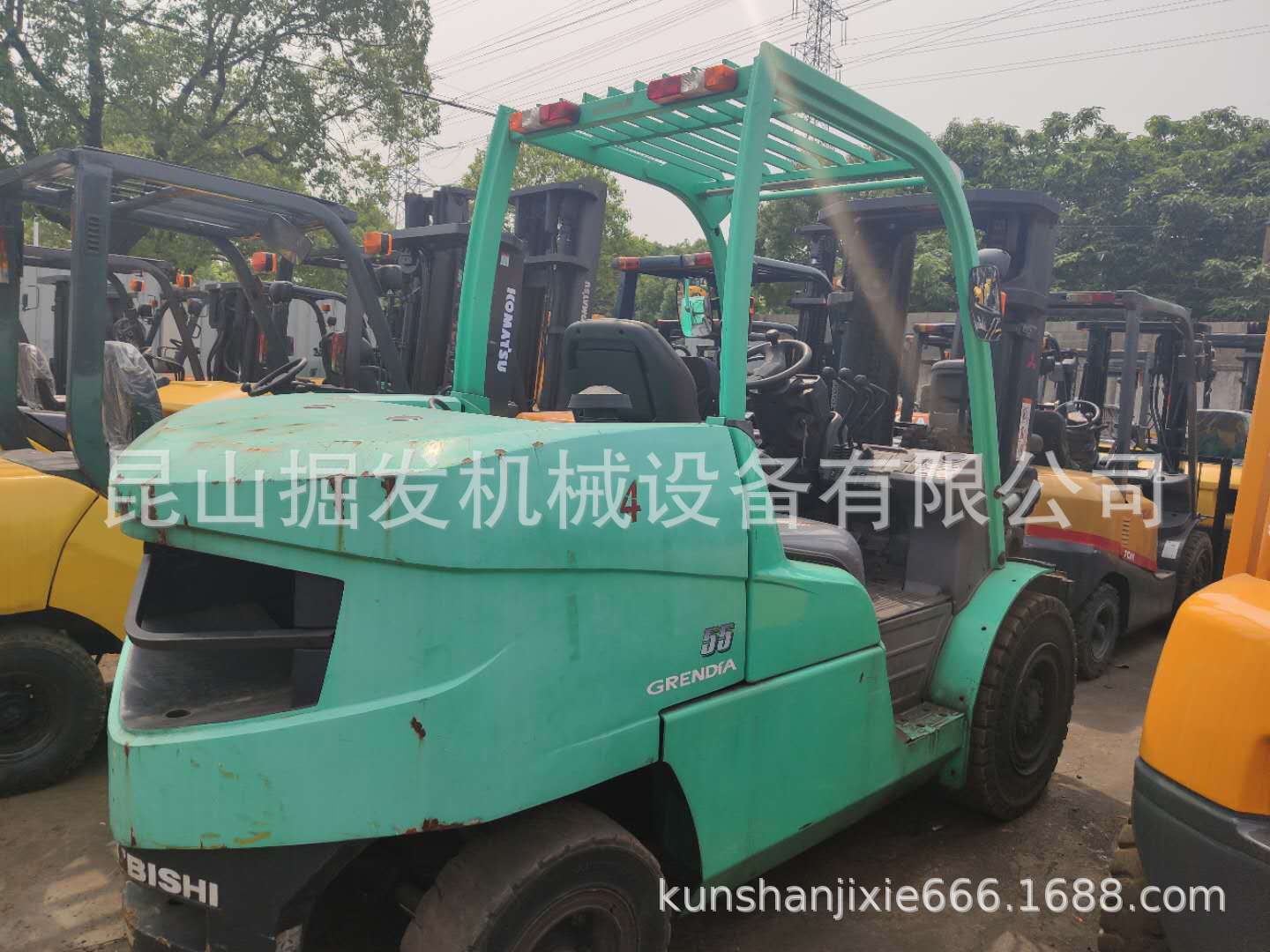 二手三菱5.5吨柴油叉车 3节门架带中杠