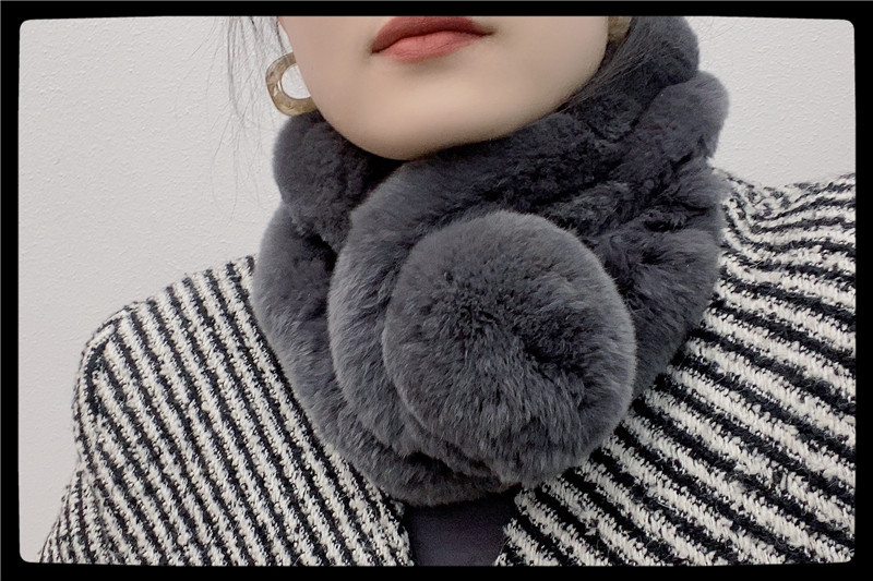 Écharpe en fourrure de renard avec pompons - étole en lapin douce_voghion.com