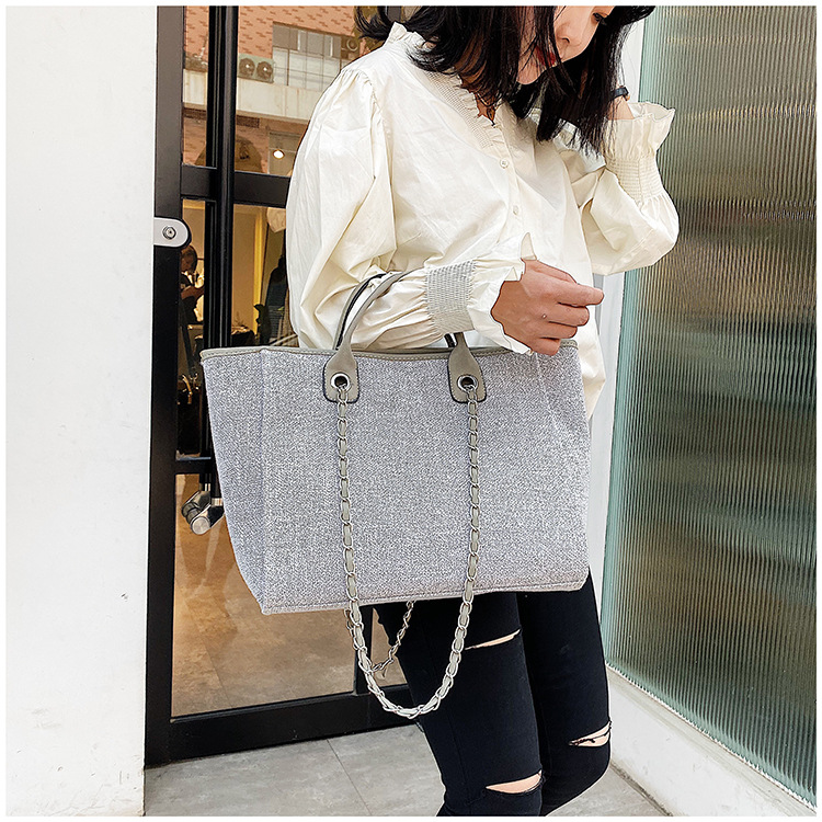Yuezi Foreign Trade 2024 New European and American Bucket Women's Bag Large Capacity Portable Single Shoulder Diagonal Chain Tote Bag_voghion.com