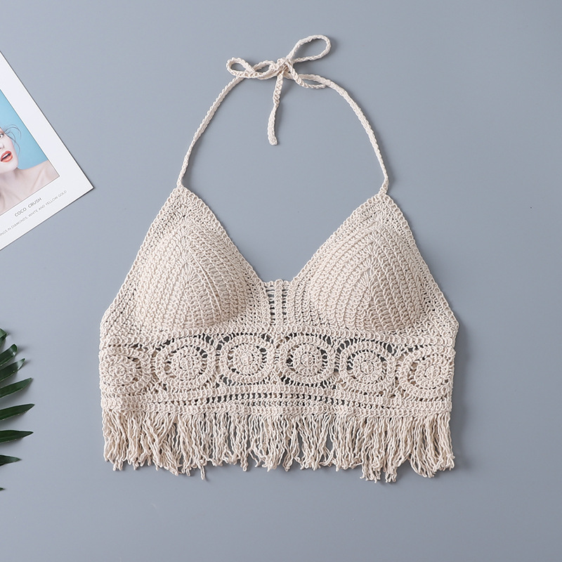 Real shot of 2020 summer sexy halter neck knitted cropped tank top for women.