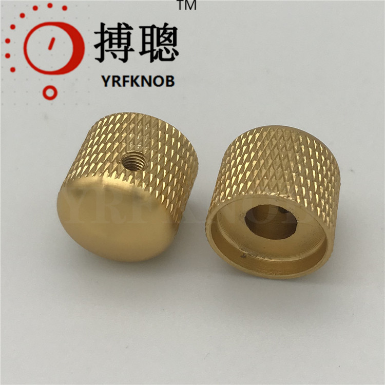 �缪����ť��������ɫ�������������߹⻨������15&times;14��λ����ť