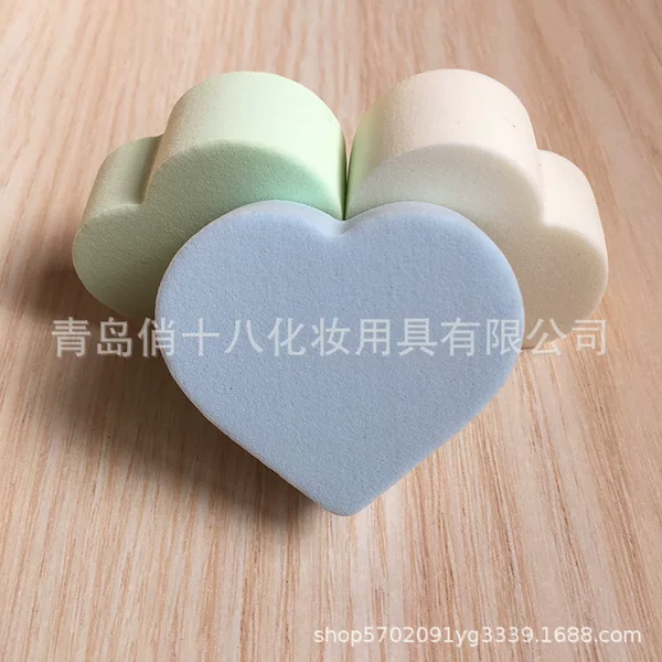 Polyurethane Heart-Shaped Powder Puff Wet and Dry Soaking Water Enlarged Non-Latex Makeup Remover Powder Puff Beauty Makeup Tool