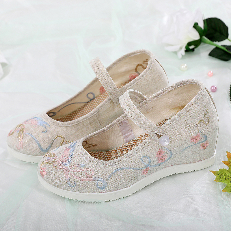 Feng Dance 2020 summer new embroidered shoes female ancient wind and Chinese shoes high heel increased old Beijing cloth shoes single shoes