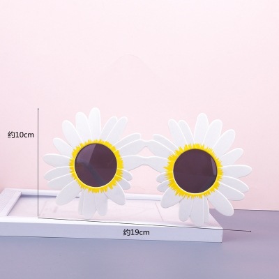 白色太阳花眼睛图片不用