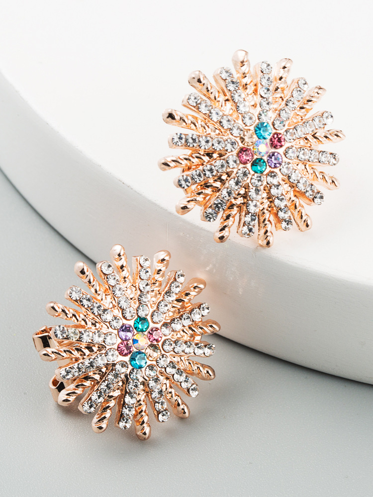 New Fashion Simple Luxury Flower Female Earrings Alloy Color Rhinestone Ear Clip Wholesale display picture 3