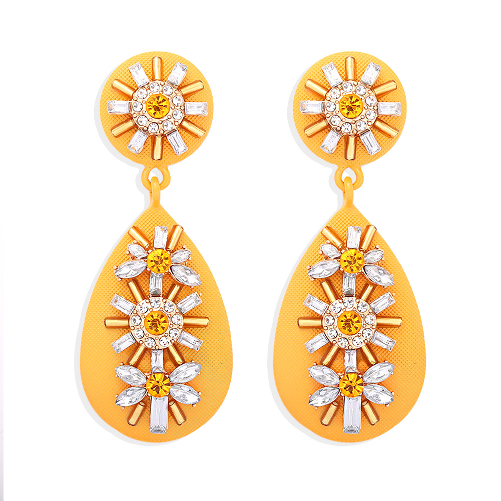 Bohemian Ethnic Style  Fashion Diamond Drop-shaped Alloy Long Earrings display picture 2