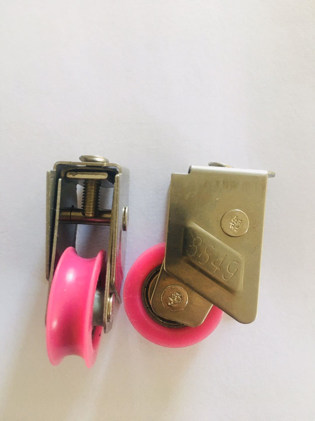 厂家生产销售门窗滑轮.奋安8849铝合金窗轴承轮 尼龙轴承单轮