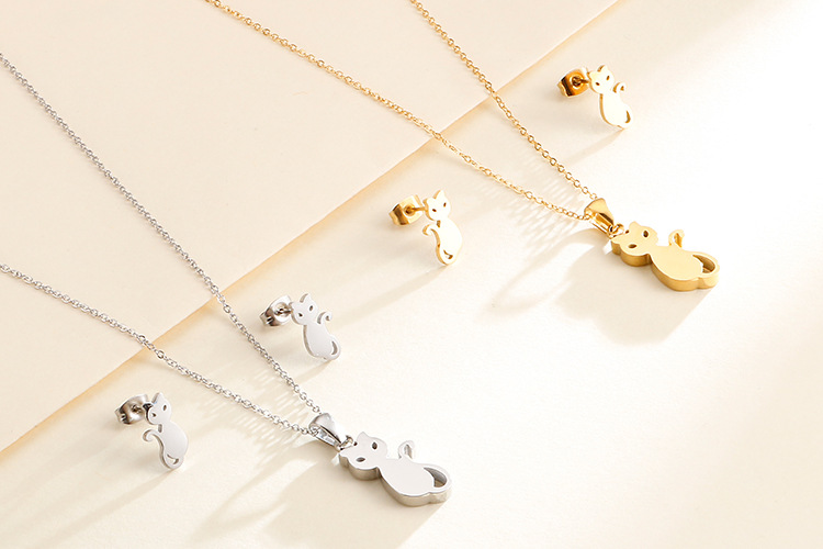 Stall Goods Live Supply Stainless Steel Cute Pet Kitty Necklace Female Fashion Creative Cat Ornament