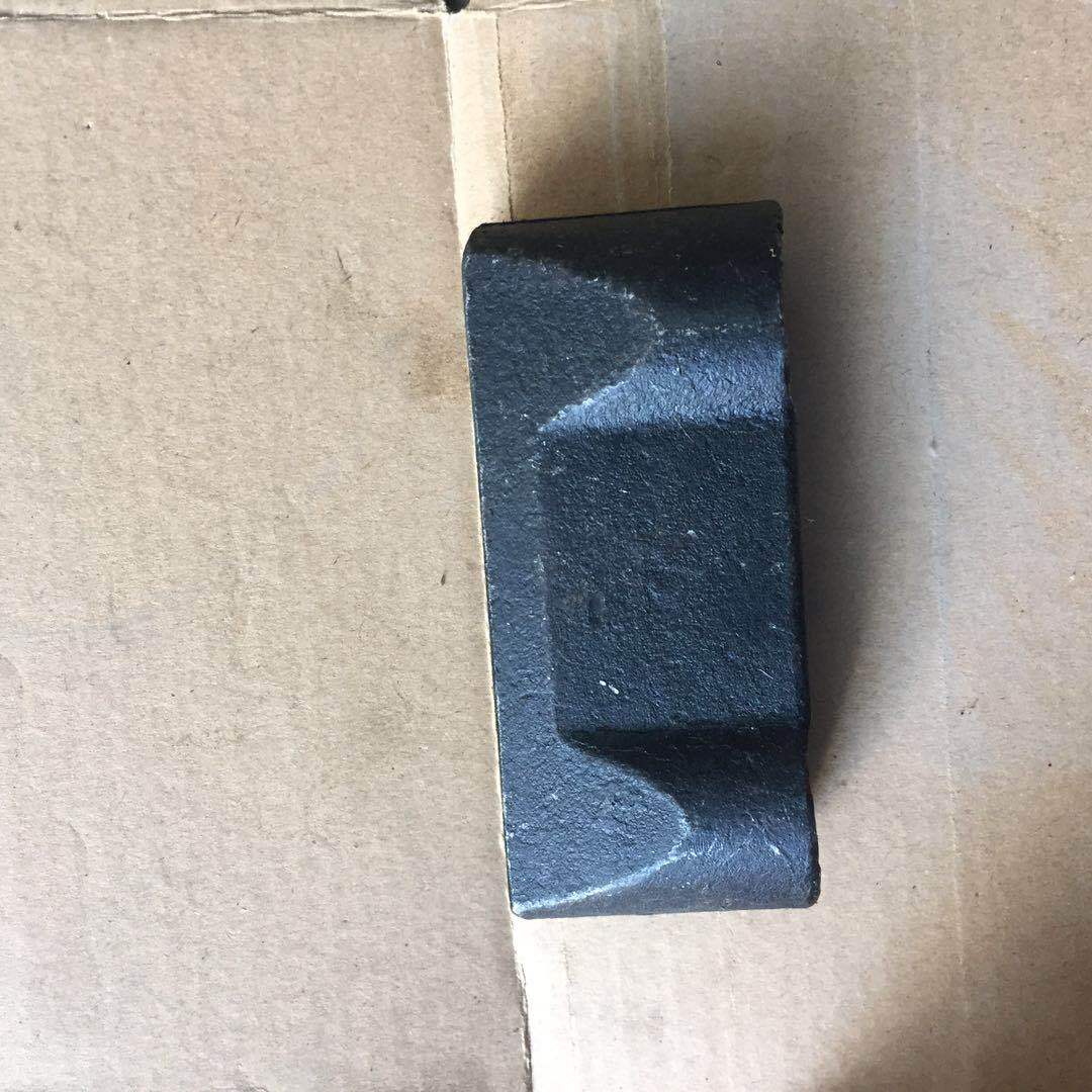 61500040009重汽缸盖夹紧块2