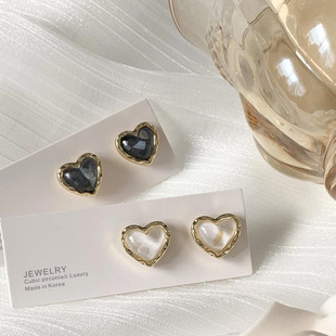 Silver needle, small earrings heart-shaped, silver 925 sample, simple and elegant design