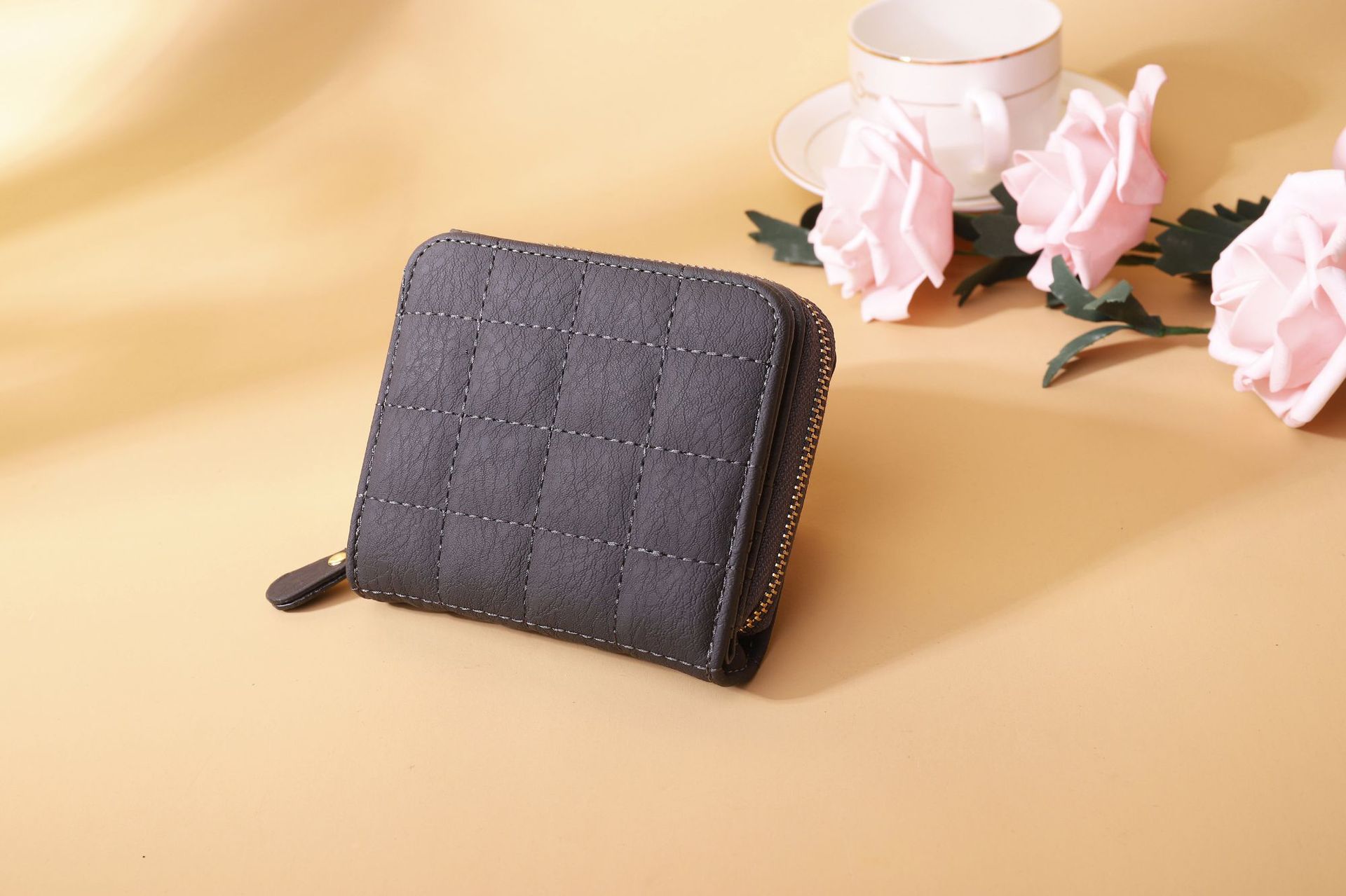 Women's Solid Color Pu Leather Zipper Wallets display picture 7