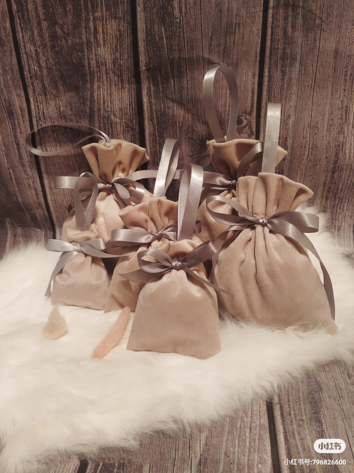 新款轻奢丝绒喜糖袋首饰袋口红耳环收纳袋束口福袋伴手礼袋