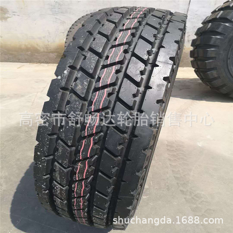 供应385/95R25吊车轮胎 子午线钢丝胎 真空越野花纹 三角