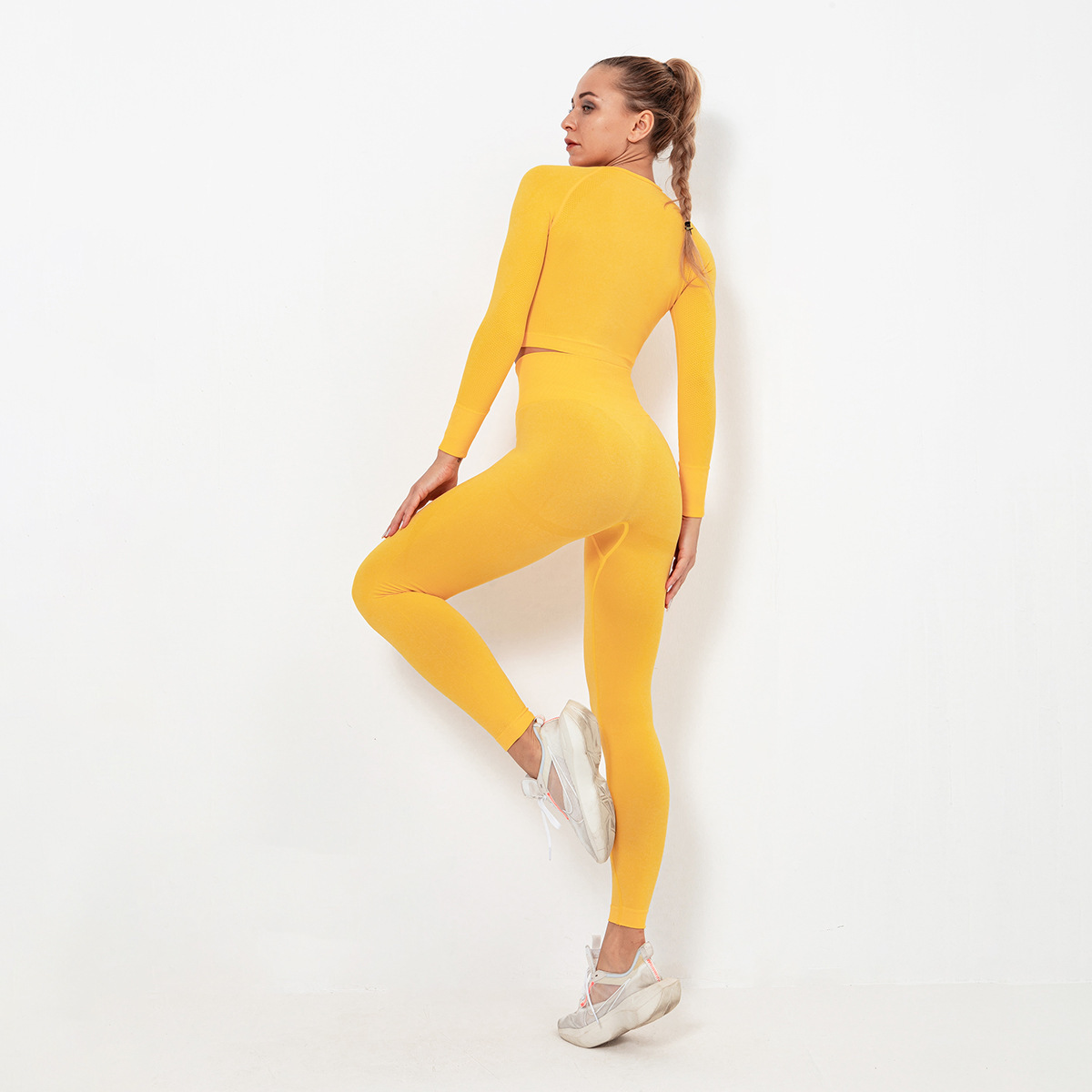 seamless crescent tight elastic long sleeve yoga suit  NSNS10721