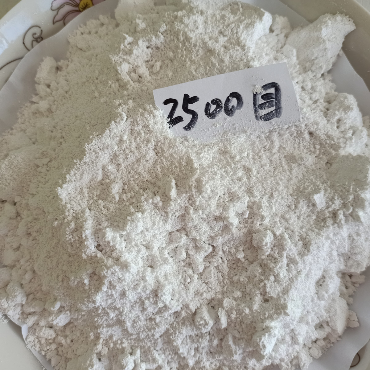 供应600目重钙粉，800目重钙粉，1250目重钙粉