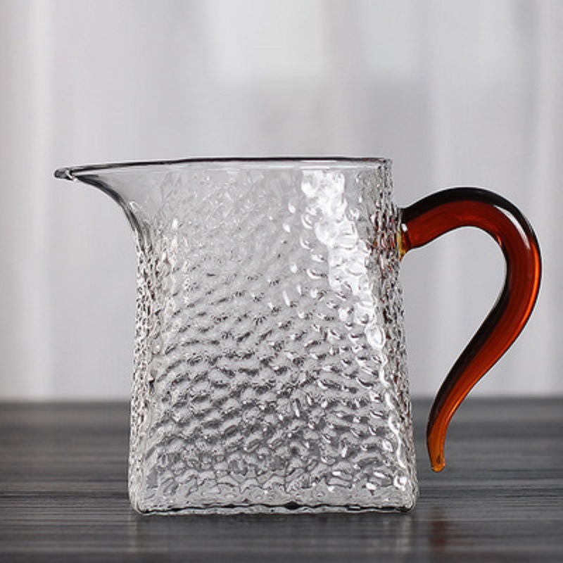 Fábrica engrosada martillo patrón de color mango de vidrio de borosilicato cuadrado justo taza de té Filtro de fuga de té Mar hogar taza pública