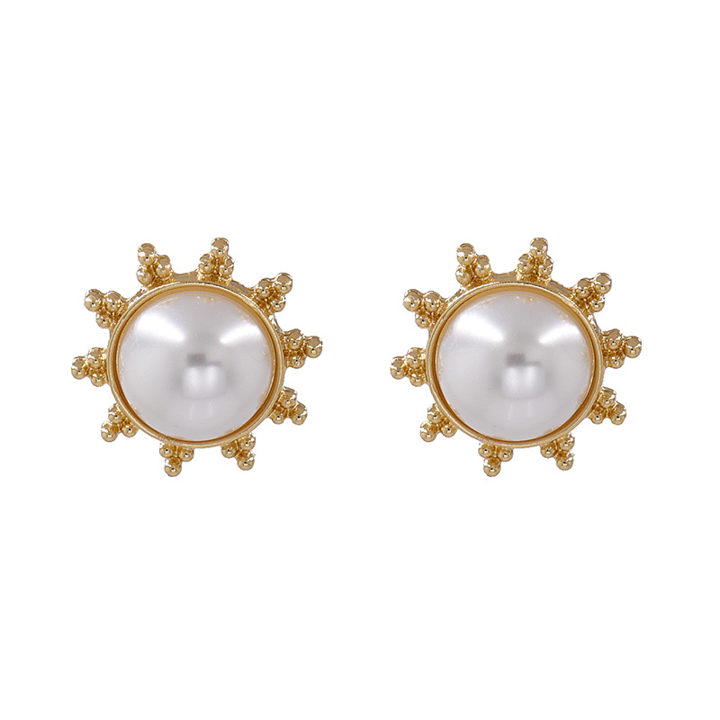 New Alloy Coin Earrings With Round Deer Head Pattern Earrings Wholesale display picture 10