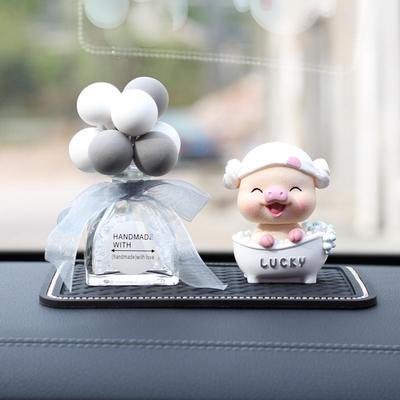 汽车摆件摇头小猪猫咪可爱树脂工艺品车载车内装饰车上摆件用品|ms