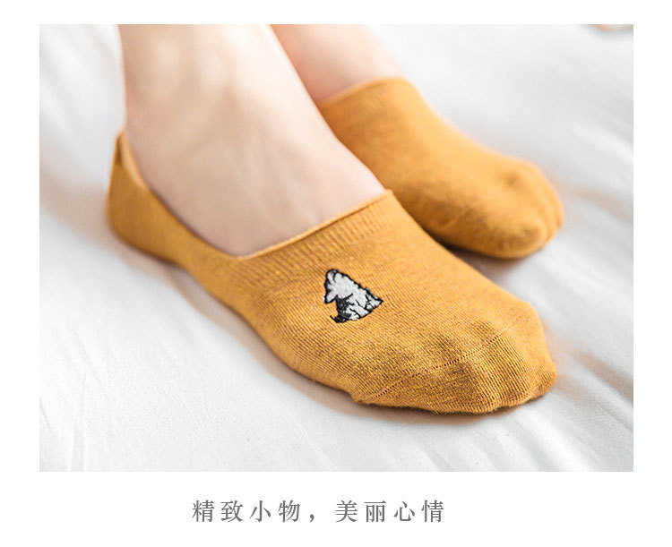 2020年春夏季新款浅口隐形船袜女卡通刺绣学院风短袜_09.