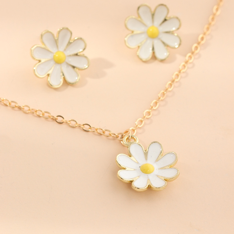 fashion jewelry cute and sweet dripping flower necklace wild small daisy earring set wholesale nihao