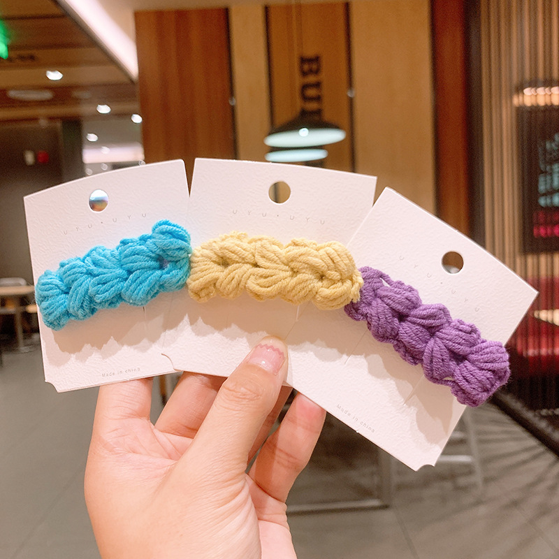 New Cute Duckbill Clip Knitted Hair Clip Candy Color Wool Hair Accessories Wholesale display picture 3