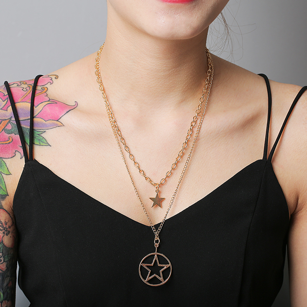 New Fashion Double-layer Retro Hollow Five-pointed Star Round Geometric Necklace Wholesale display picture 2