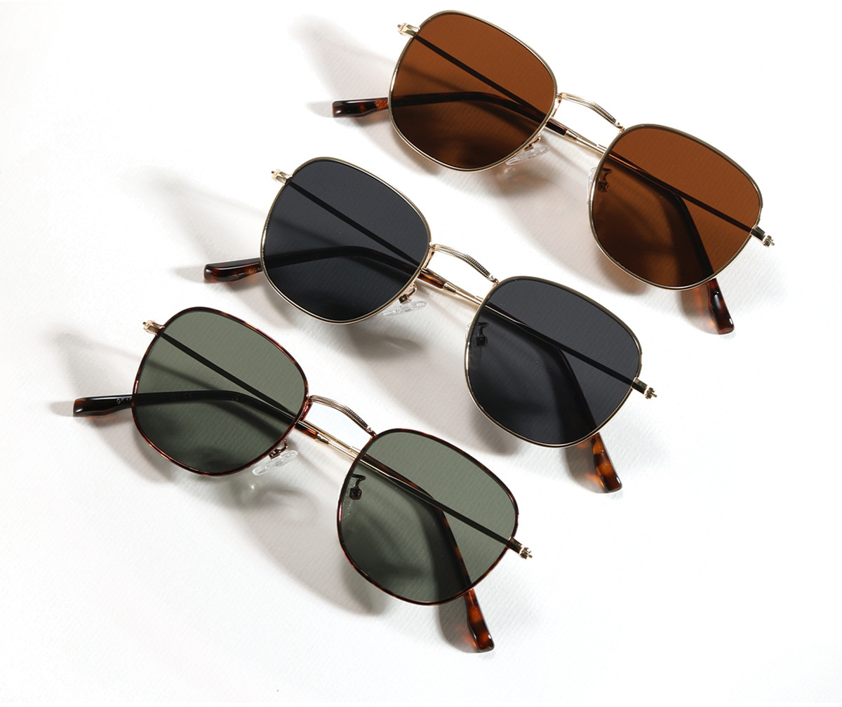 Korean Fashion Style New Frame Metal Sunglasses display picture 1