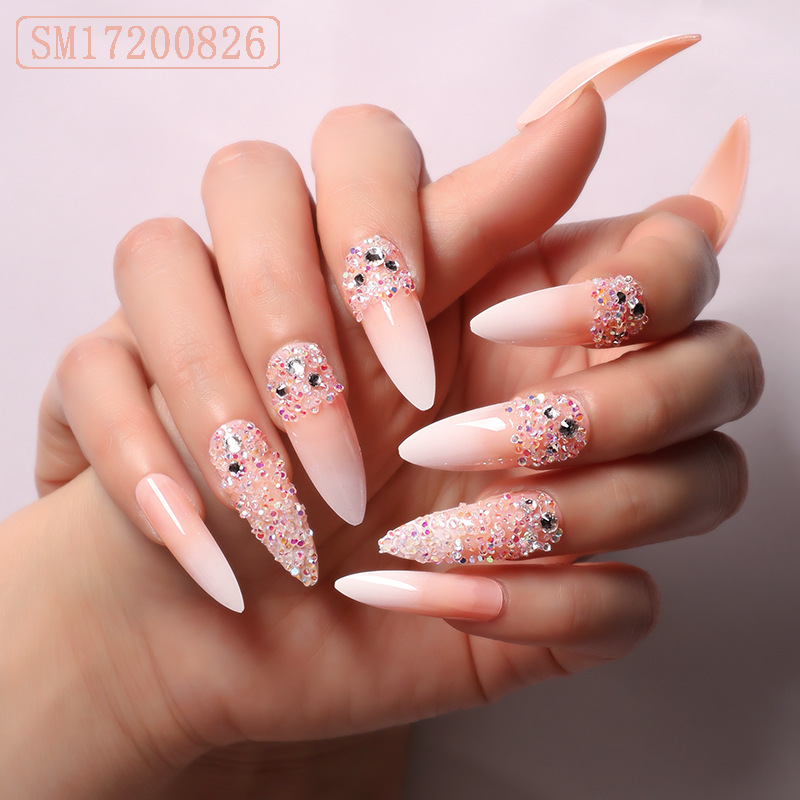 Pointed Nude Gradient Nails Nail Art Cry...