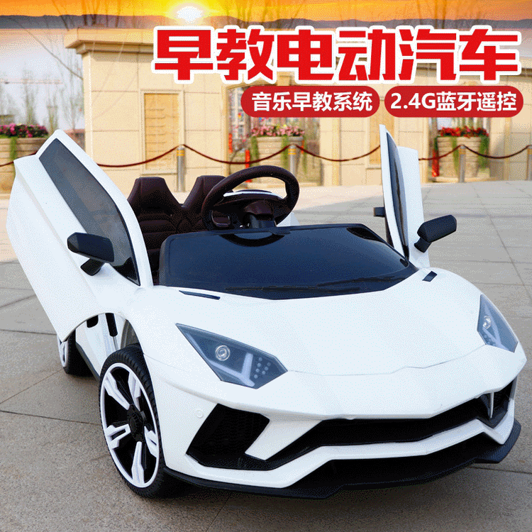 Juguete para niños coche eléctrico portátil de control remoto para niños eléctrico de cuatro ruedas coche doble coche cochecito de juguete al por mayor