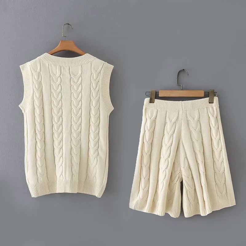 autumn new knit vest high waist loose casual shorts suit  NSAC13973