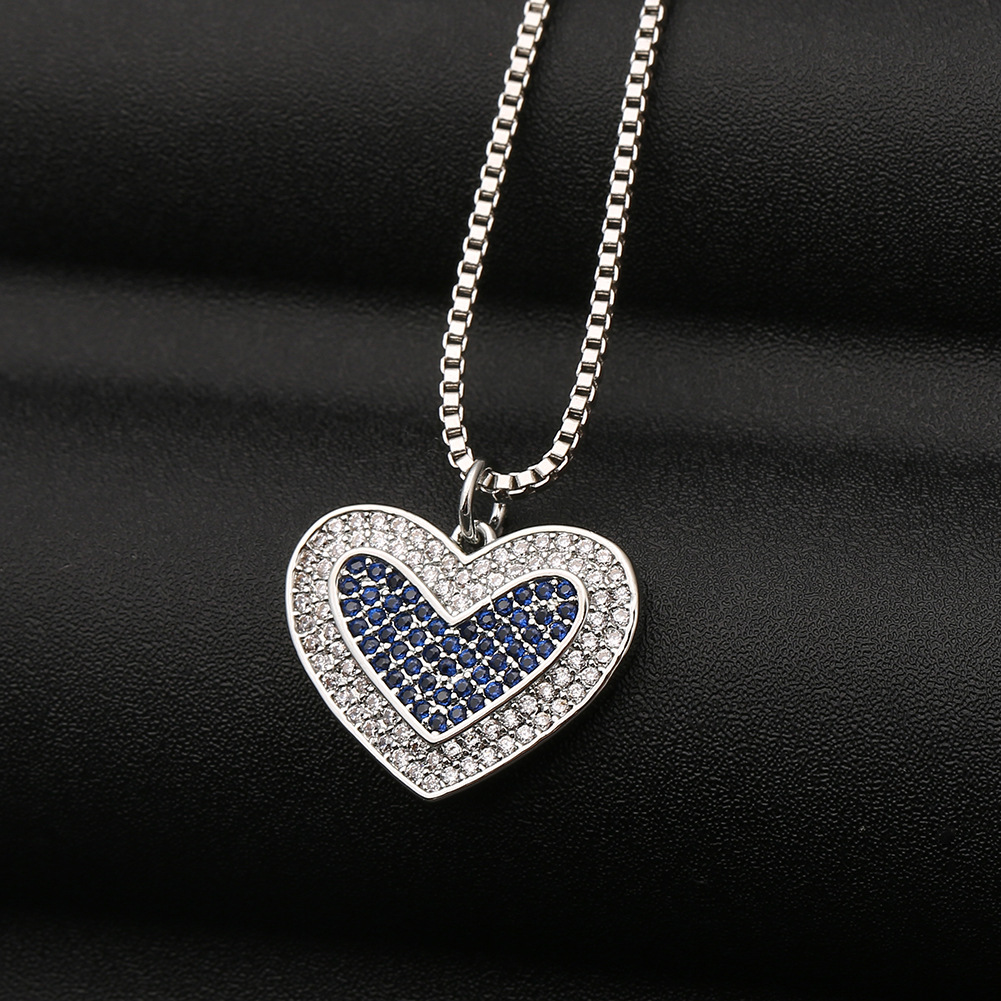 Fashion Heart-shape Copper Inlaid Zircon Necklace Wholesale display picture 5