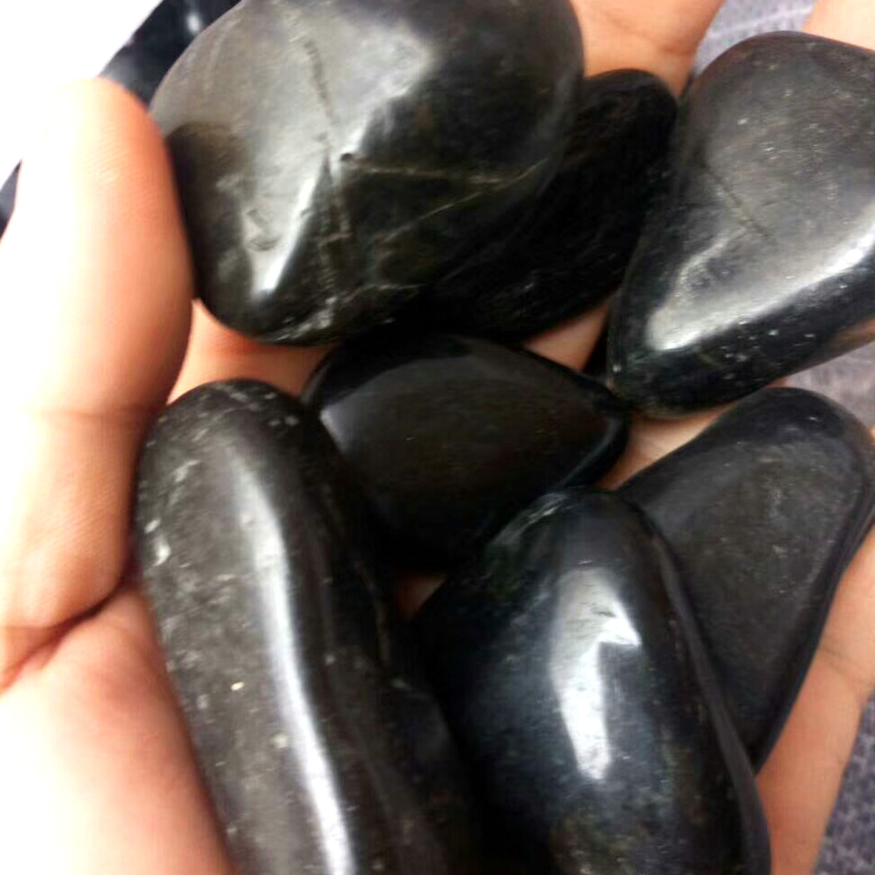 厂家供应精品河卵石 巨型鹅卵石 量大优惠