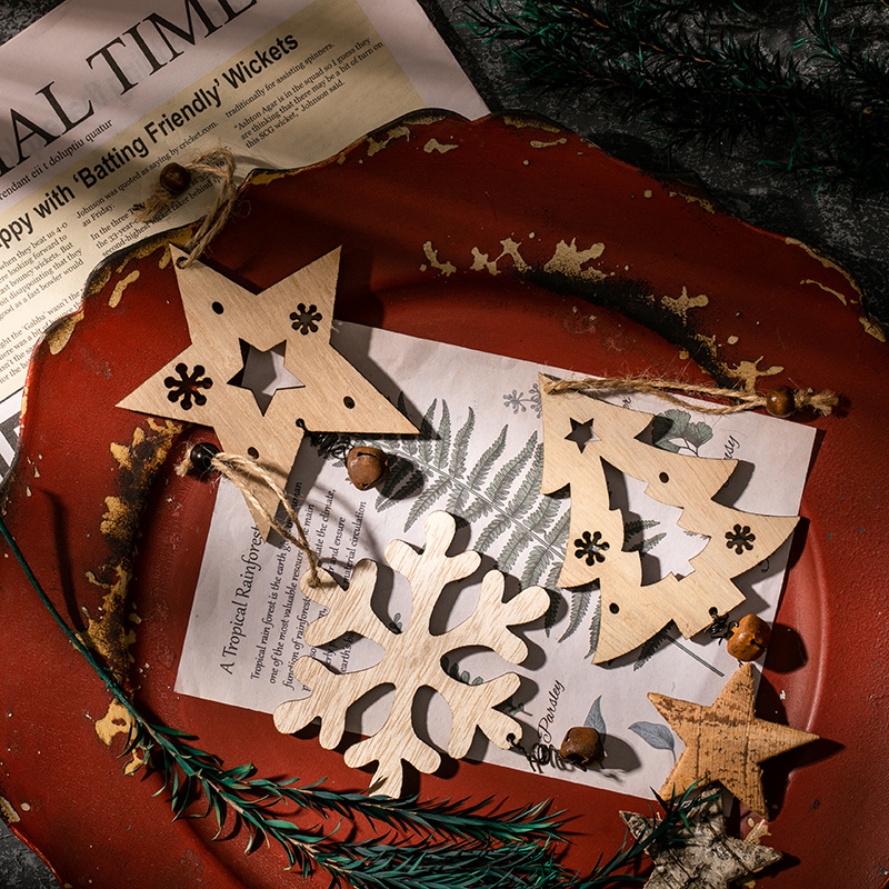 Árbol de Navidad de madera de color primario colgante de nieve de cinco puntas para hacer viejas campanas colgantes decoraciones de árbol de Navidad