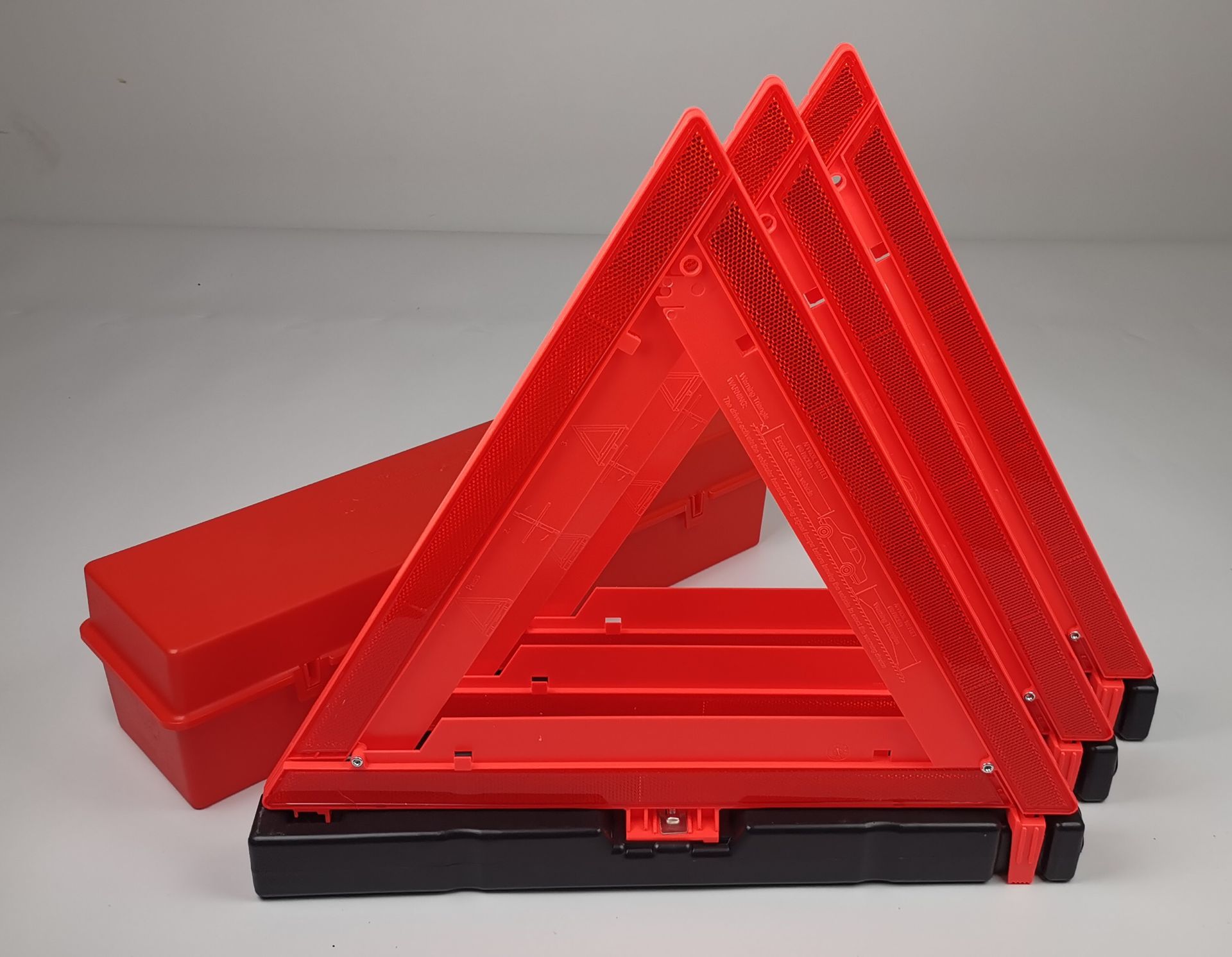 37015FC6BAAE140A2138DCA3C322C7