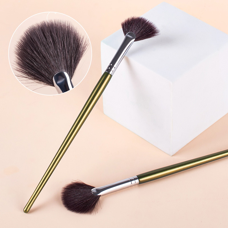 扇形高光刷沧州化妆刷多功能腮红散粉刷羊毛细光锋动物毛化妆工具