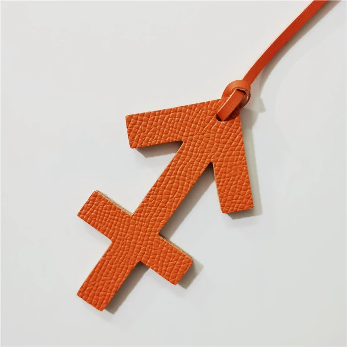 П pendant, трехмерная сумка, аксессуар