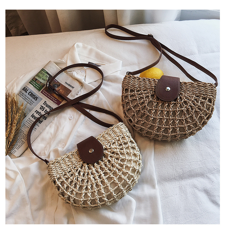 Summer Woven One-shoulder Saddle Fashion Messenger Straw Bag Wholesale display picture 3