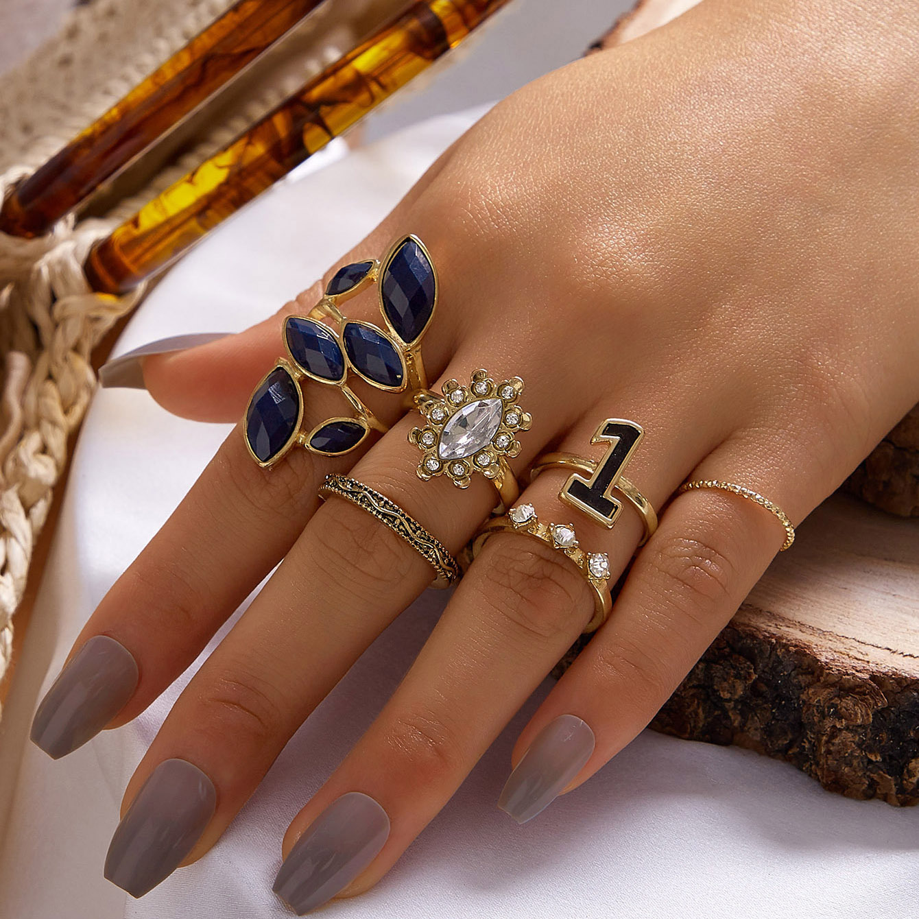 أزياء شعبية زهرة الحب V على شكل خاتم الماس متعددة قطعة الجملة Nihaojewelry display picture 5