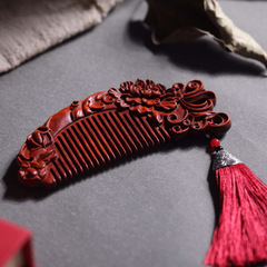 富貴牡丹圖案雕刻犀角紫檀木梳手工打磨木質工藝品禮品梳子