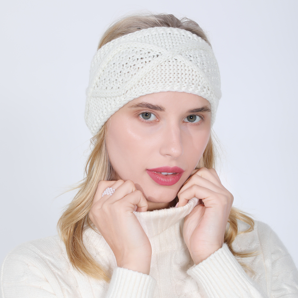 New Autumn and Winter Women's Knitted Face Wash Headcover with Woolen Hairband Aran Diamond High ponytail Hat_voghion.com