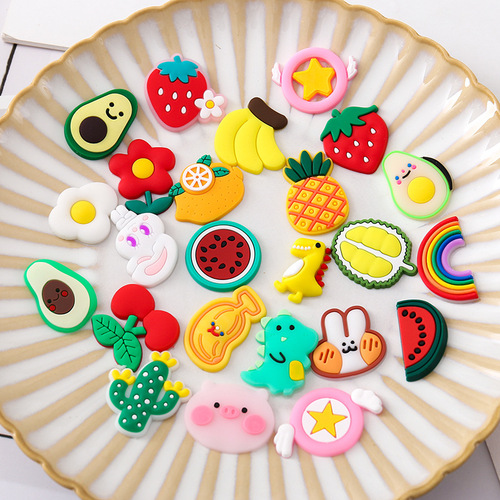 Cartoon soft glue PVC cartoon fruit cute new bracket DIY mobile phone beauty patch jewelry accessories patch manufacturer