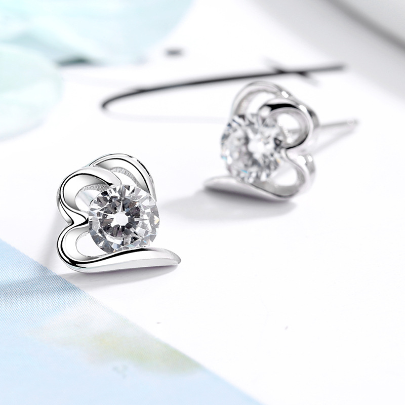 Daily Occasion 1 Pair 925 Sterling Silver Zircon Heart Shape Ear Studs